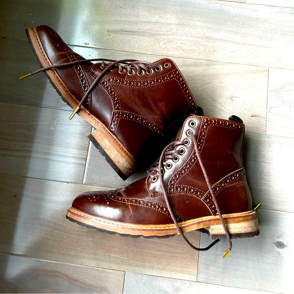 Gap Brown Leather Wingtip Brown Boots